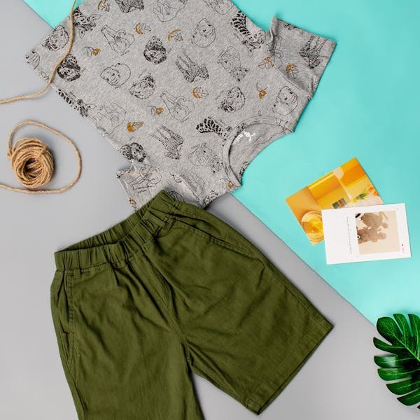 Des ensembles pour enfant : confort et style au quotidien